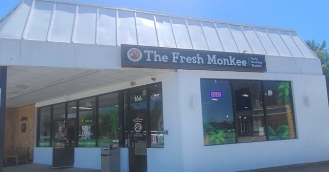 ‼️NOW OPEN ‼️
166 Milk St Unit 5C, Westborough, MA 01581
☀️
Yup! Our first Massachusetts location is officially open 😭 Is this real life cuz, WOW!!
☀️
Please follow Patrice and his team @thefreshmonkee_westborough 
☀️
Summer hours are 7am-7pm weekdays and 9am-5pm weekends
☀️
Judy@thefreshmonkee.com
For info