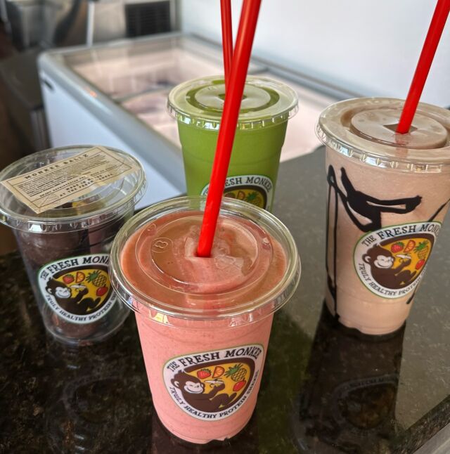 We know you love our shakes, but our Monkee Ballz are finger-lickin’ good 😉🙊

#smoothies #shakes #smoothie #shake #juicebar #proteinshakes #healthyshakes #wheyprotein #plantbasedprotein #veganprotein #cleaneating #proteinsmoothies #highprotein #proteinsupplements #supplements