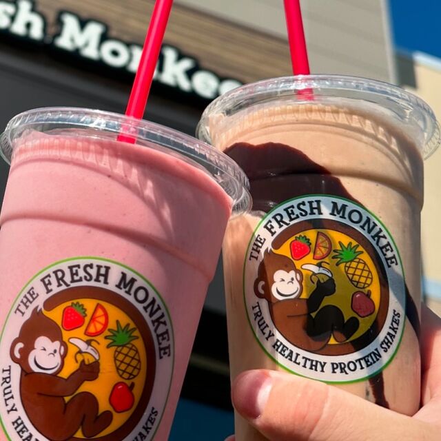 This and yap 🙊✨

Middletown: open-3pm
Glastonbury | Southington | Wethersfield: open-4pm
Berlin | Vernon | Mansfield | RI & MA locations: open-5pm 

#smoothies #shakes #smoothie #shake #juicebar #proteinshakes #healthyshakes #wheyprotein #plantbasedprotein #veganprotein #cleaneating #proteinsmoothies #highprotein #proteinsupplements #supplements