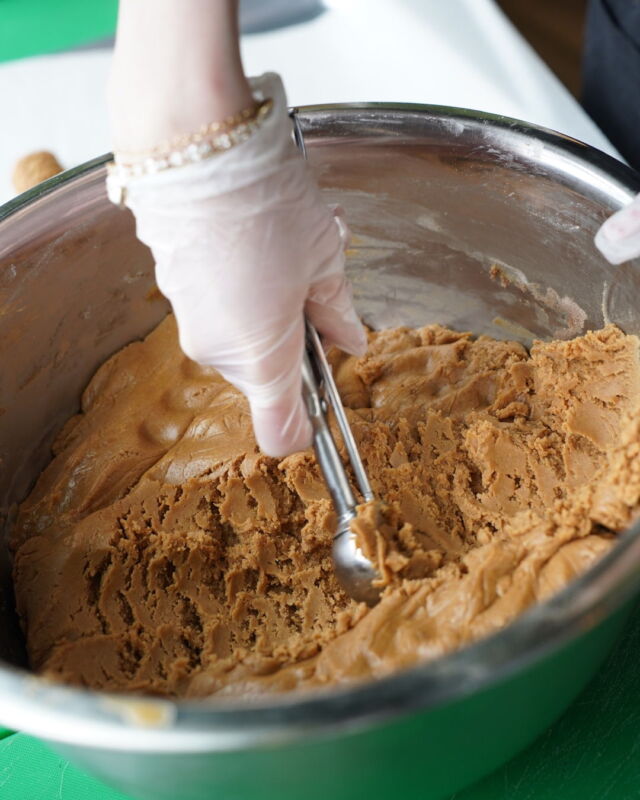 Get your hands on some Monkee Ballz— made fresh and packed with protein!🥜🍫💪

#MonkeeBallz #ProteinBoost #GymFuel #ChocolateCravings #TheFreshMonkee