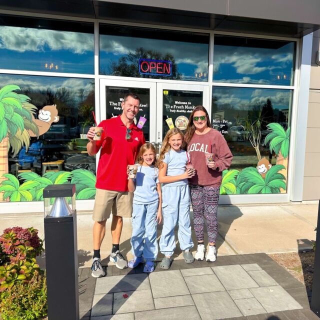 A huge welcome to Chris, Dana, Julianna & Sophia, the newest members of the Fresh Monkee Family! We are thrilled to have them join us as they begin this exciting new chapter! 🎉

📍Chris and Dana are set to develop several Fresh Monkee stores in the Jacksonville, FL area, and will also be serving as the Area Developers for Nassau, Duval, St. John’s, and Clay counties!

📖 With 20 years in public education, Dana has been an elementary school teacher and guidance counselor, while Chris has taught as a middle and high school Social Studies teacher and curriculum development administrator. Not to mention, Chris is a former collegiate baseball player who’s also worked as a coach, ocean lifeguard, and personal trainer! 

🥤❤️ The Fresh Monkee vision and philosophy have resonated deeply with Chris and Dana since they first discovered it. They believe that focusing on healthy eating and living is hugely important, and are eager to bring this focus to the communities of northeast Florida. They can’t wait to create stores that not only serve high-quality, fresh, and natural shakes and snacks but also act as friendly gathering spaces for families and friends to come together and enjoy!

Let’s give Chris, Dana, Julianna, and Sophia a warm welcome as they join us in promoting health and wellness throughout northeast Florida!👏